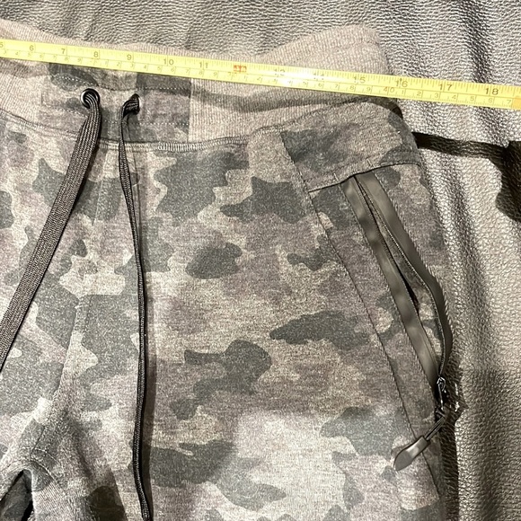 Kyodan Camo Jogger Sweatpants - Picture 9 of 9
